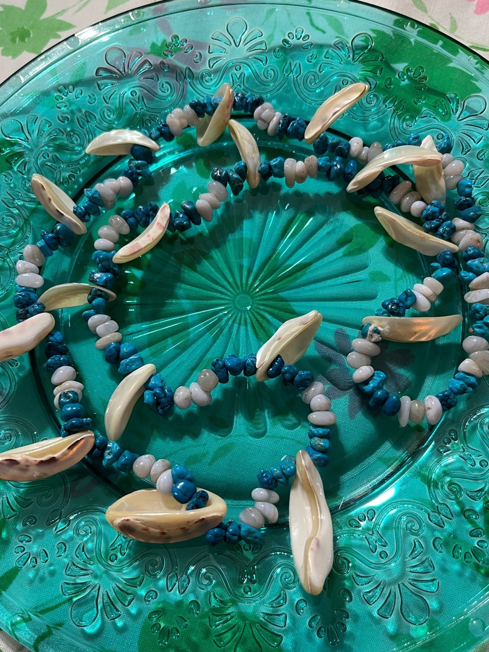 Vintage Turquoise and Puka Shell Beaded Necklace